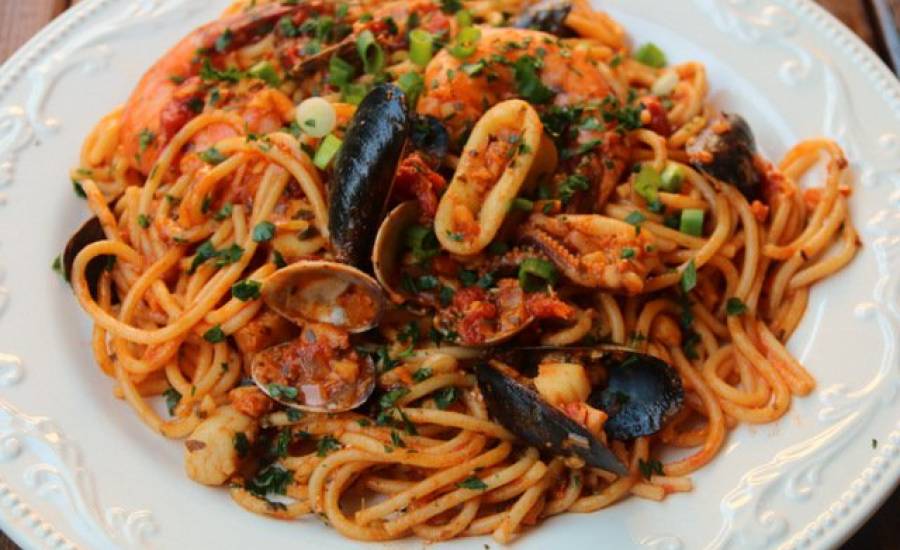 TounsiaNet : Spaghettis aux fruits de mer