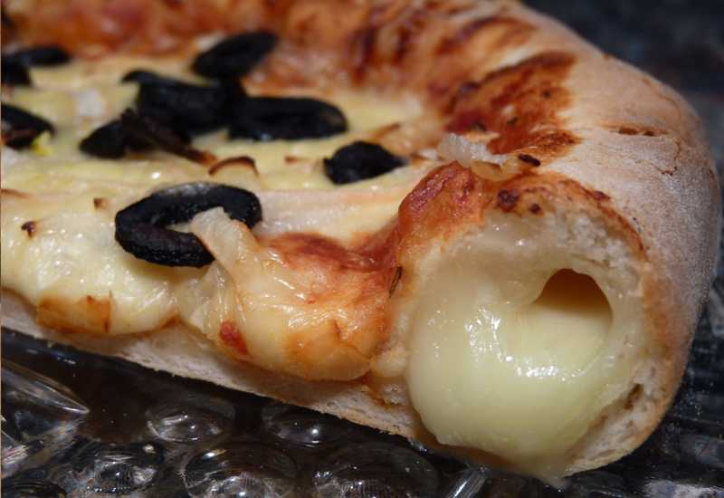 tounsia.Net : Pizza croûte au fromage